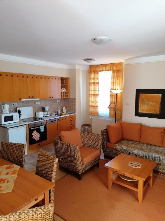 Daniella Apartmens Bük Exteriör bild